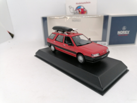 Renault 21 Nevada ph2 rood