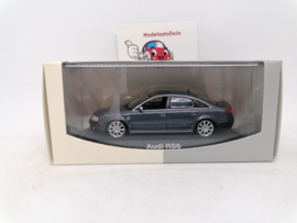Audi RS6 limousine C5 grijs
