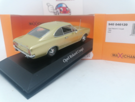 Opel Rekord C Coupe 1966 goud