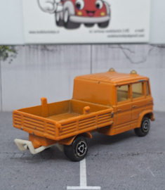 Mercedes Trax publics oranje