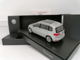 Volkswagen Touran grijs 2015-
