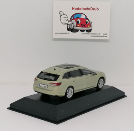 Skoda Superb combi IV