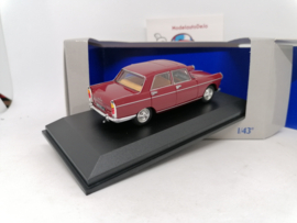 Peugeot 404 1965 sedan