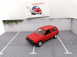 Volkswagen Polo 86C II steilheck rood
