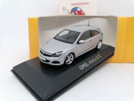 Opel Astra H GTC