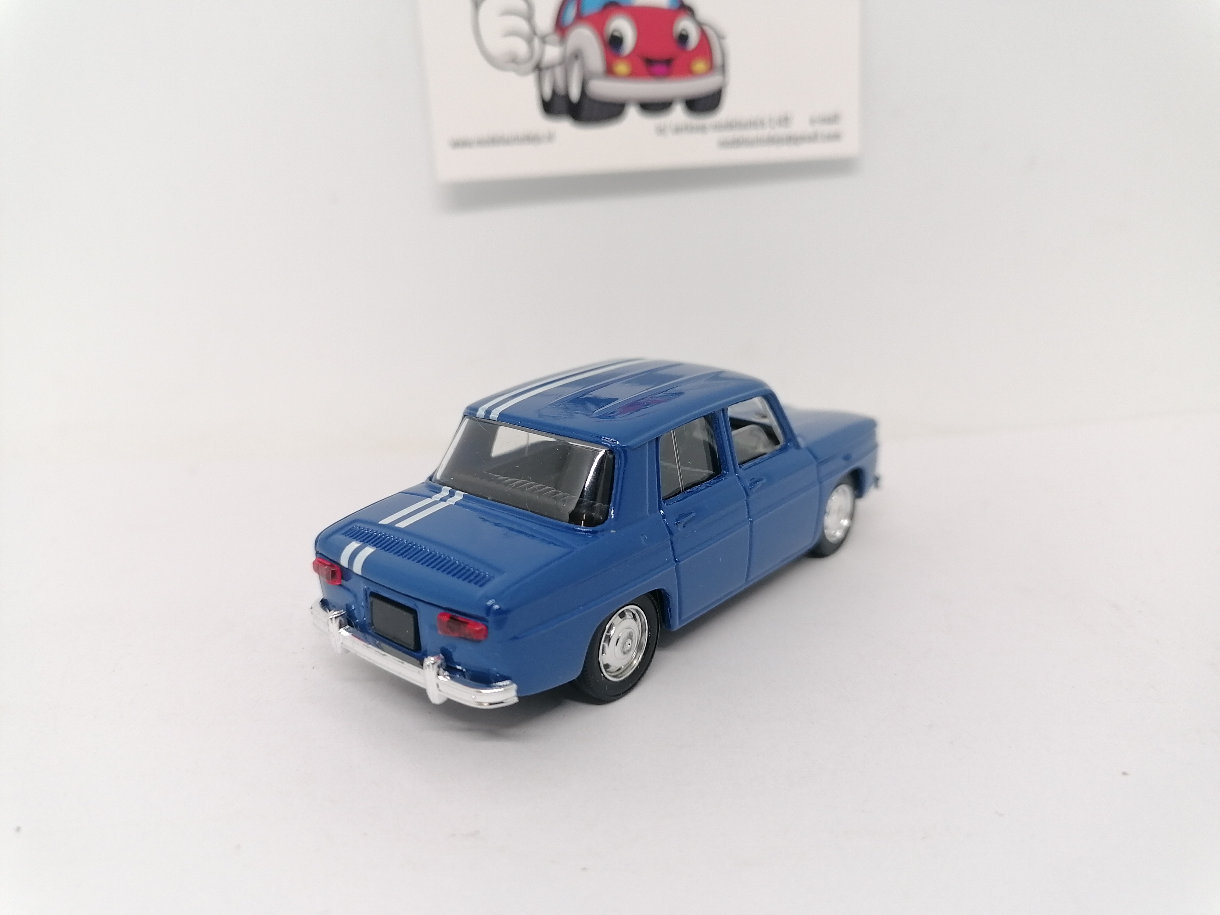 Renault 8