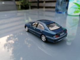 Mercedes Benz  C320  W203