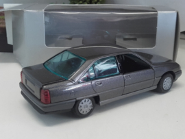 Opel Omega A sedan