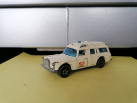 Mercedes Benz "Binz"ambulance