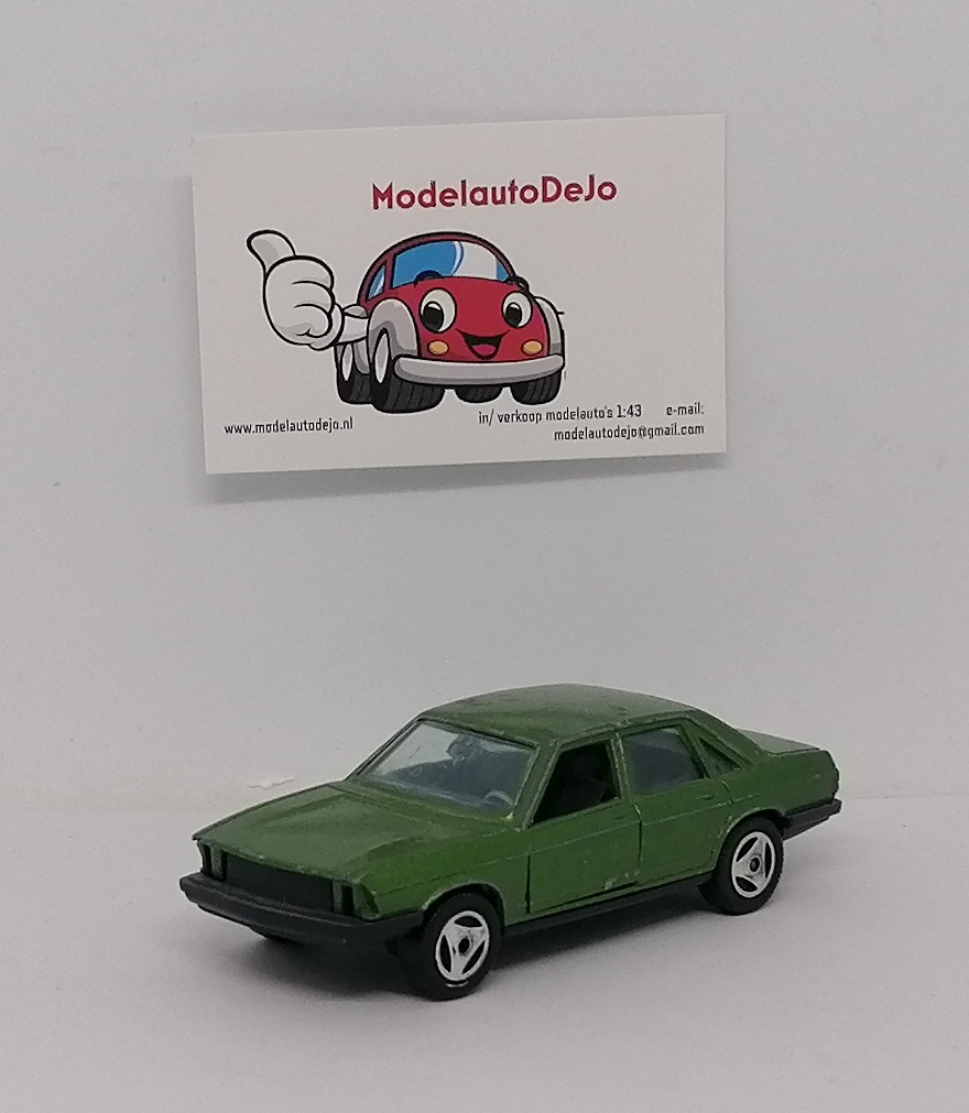 Audi 100 C2