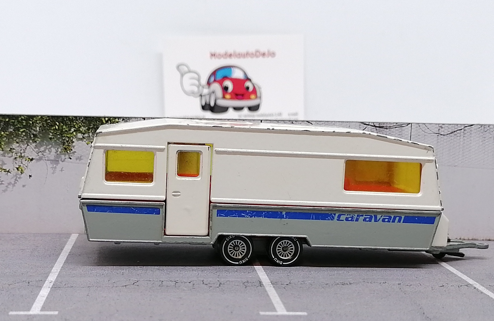 Caravan 2518