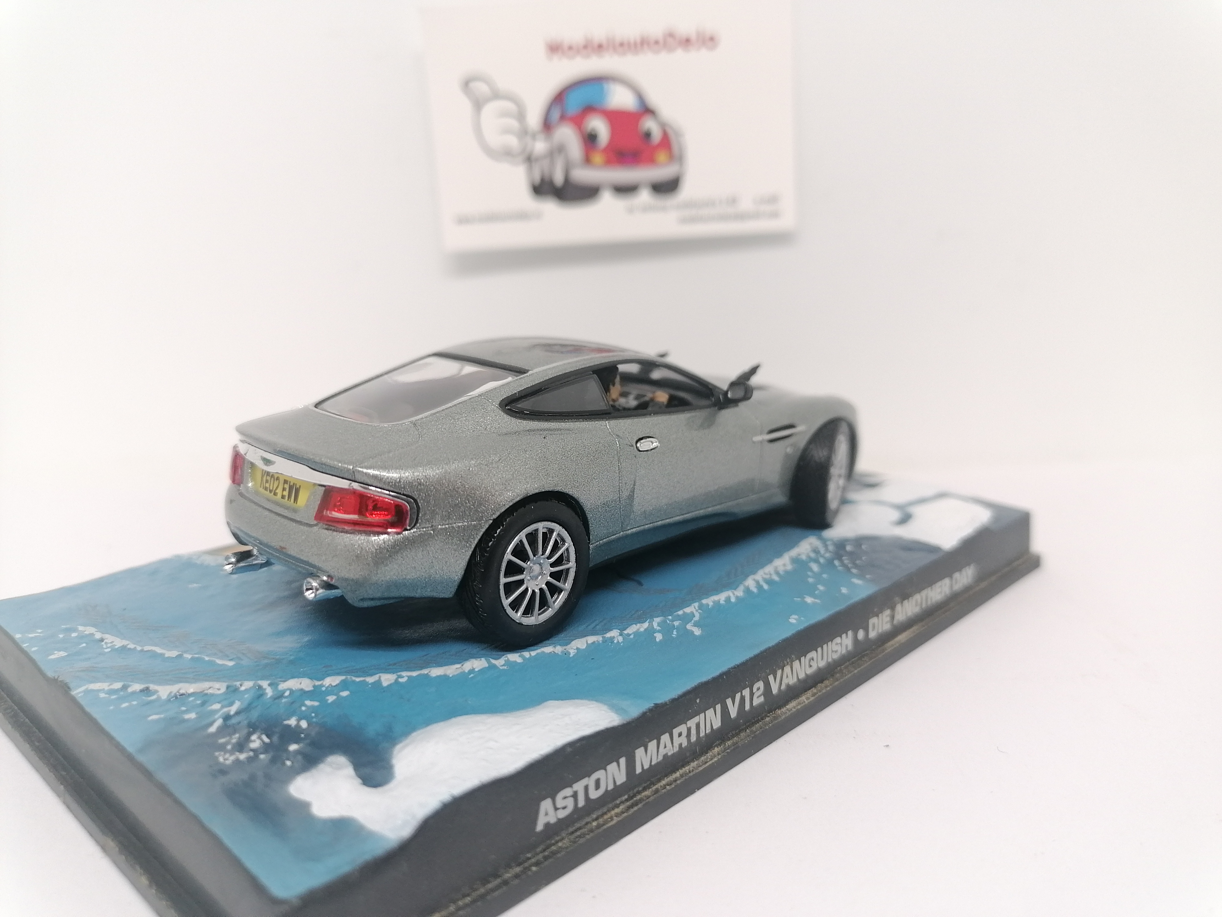 Aston Martin V12 Vanquish