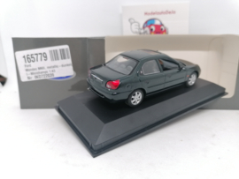 Ford Mondeo mk2 sedan groen