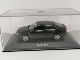 Audi A4 sedan B6 zwart