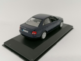 Audi A4 B5 sedan blauw