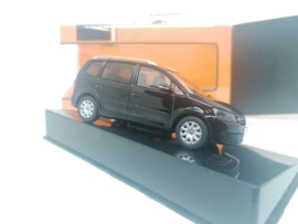 Volkswagen Touran 2010 zwart