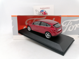 Ford Focus 4dr 2011