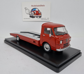 Alfa Romeo A12 1967 autotransporter  rood