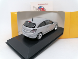 Opel Astra H GTC