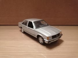 Opel Rekord E1