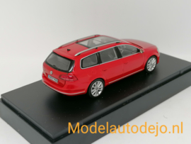 Volkswagen Passat B7 variant rood