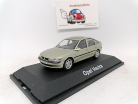 Opel Vectra B HB