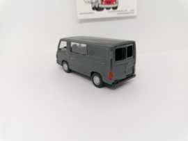 Mercedes Benz MB100 donker grijs