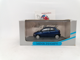 BMW E1 blauw