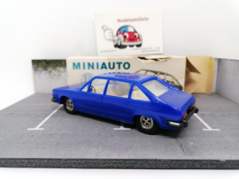 Tatra T613