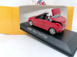Opel Tigra B twin top rood