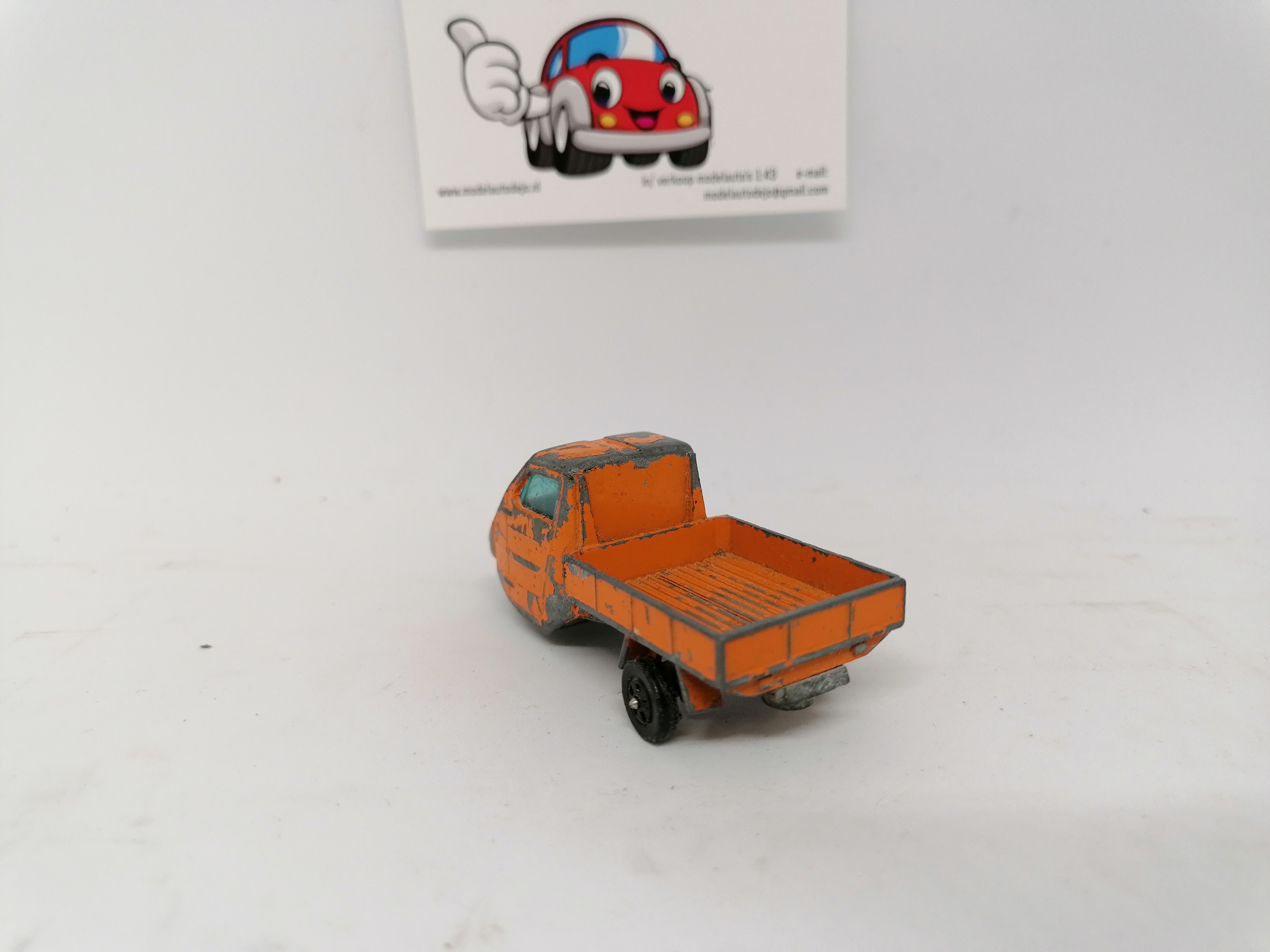 Reliant TW9 oranje
