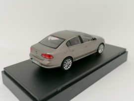 Volkswagen Passat sedan B7 brons