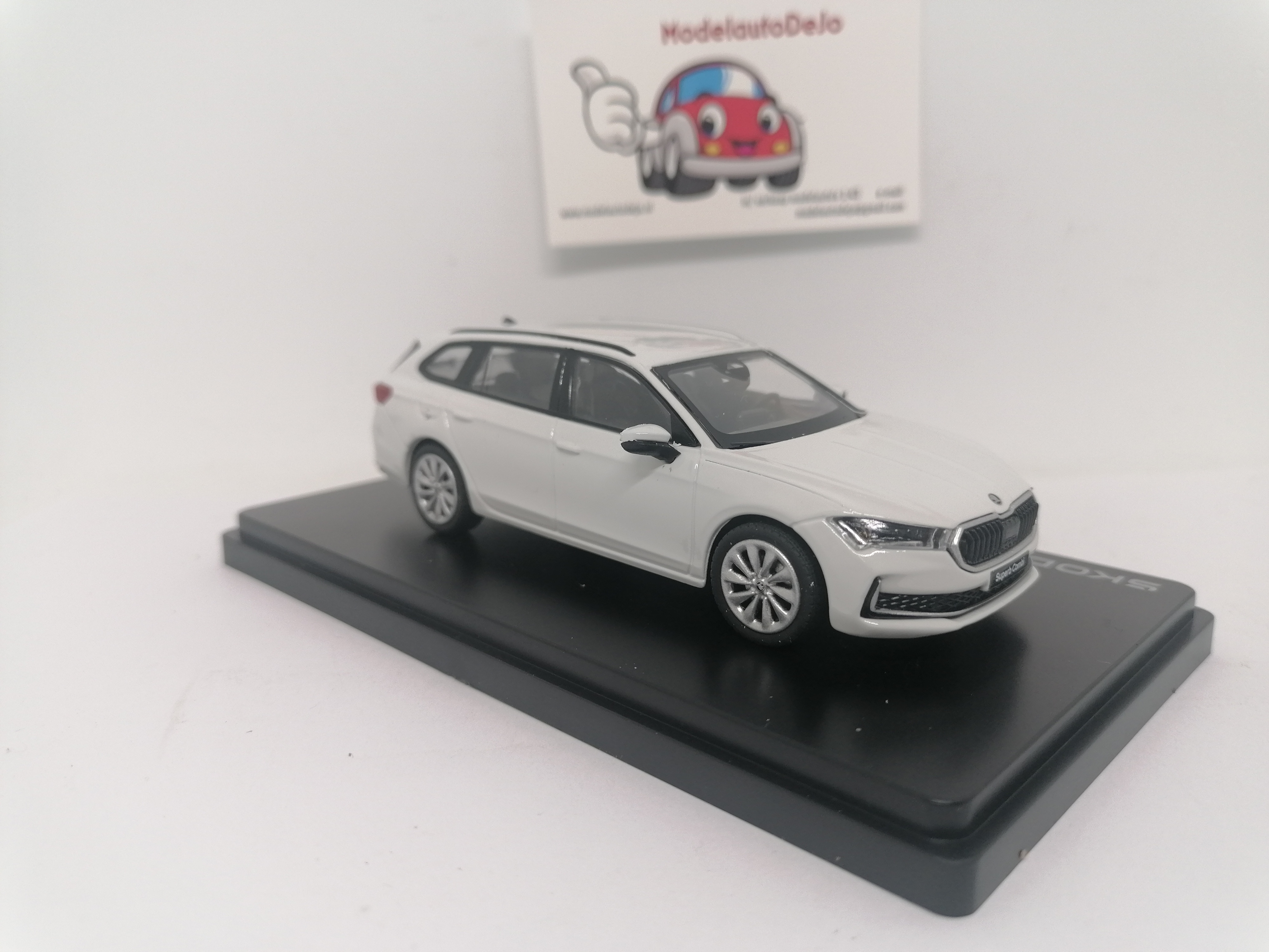 Skoda Superb VI combi 2023 wit