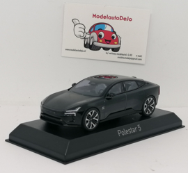 Polestar 5 2025 space