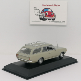 Opel Rekord C caravan 1966 beige