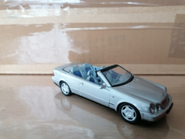 Mercedes Benz CLK cabrio (C208)