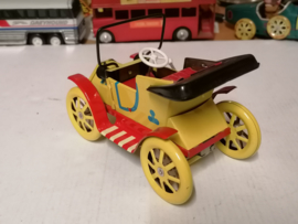 Wind-up oldtimer tinplate