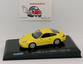 Porsche 911 Carrera 4 coupe 2001