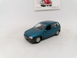 Opel Corsa B 5 drs blauw/groen