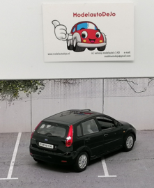 Ford Fiesta mk5 5drs zwart