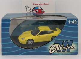 Porsche 911 Carrera 4 coupe 2001