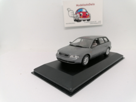 Audi A4 Avant 1995 B5 grijs