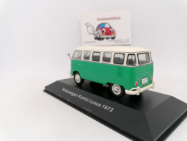 Volkswagen Kombi Luxus 1973 groen