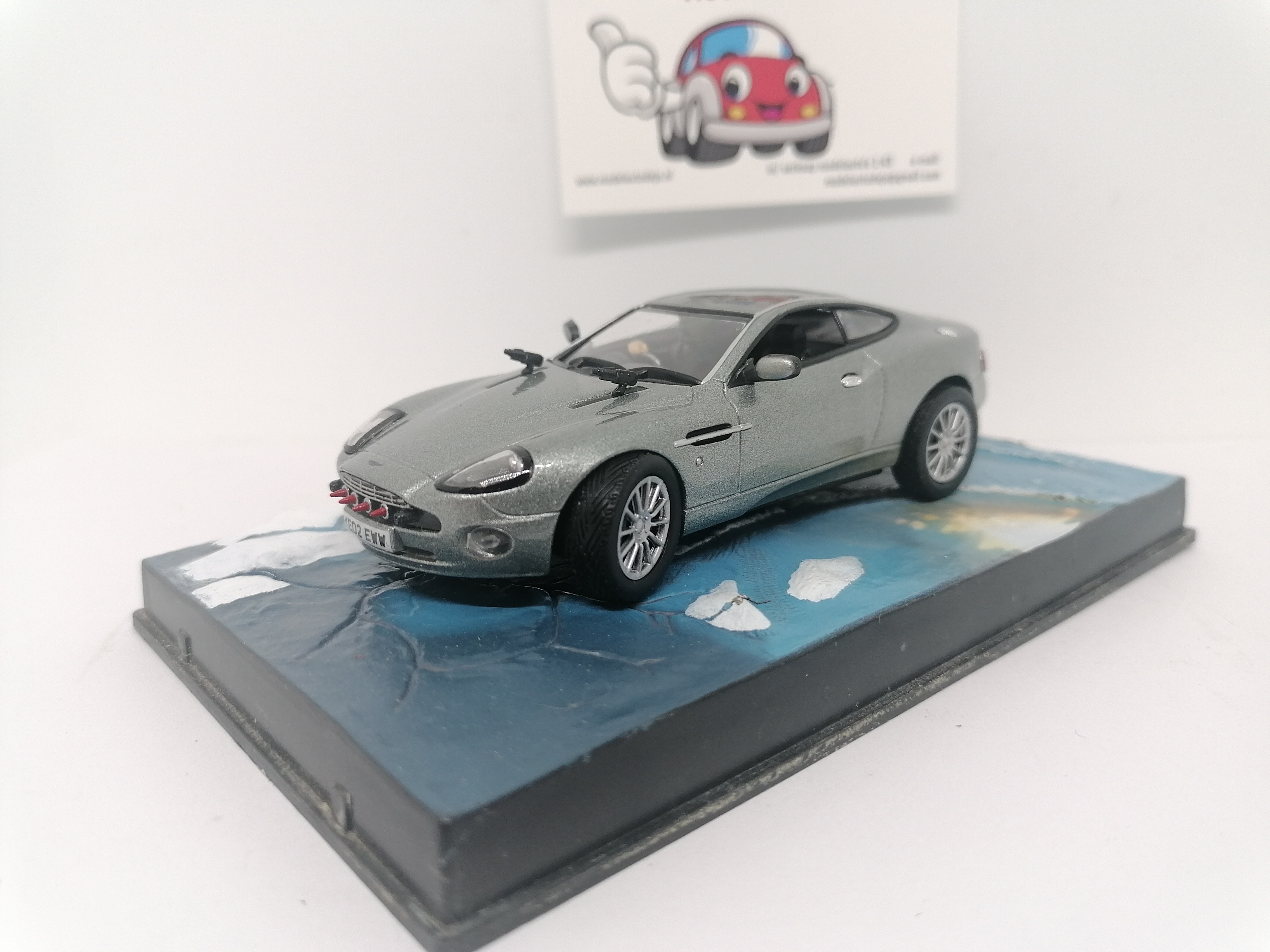 Aston Martin V12 Vanquish