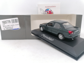 Ford Mondeo mk2 sedan groen