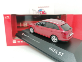 Seat Ibiza ST  rood