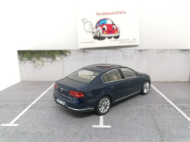Volkswagen Passat B7 sedan blauw