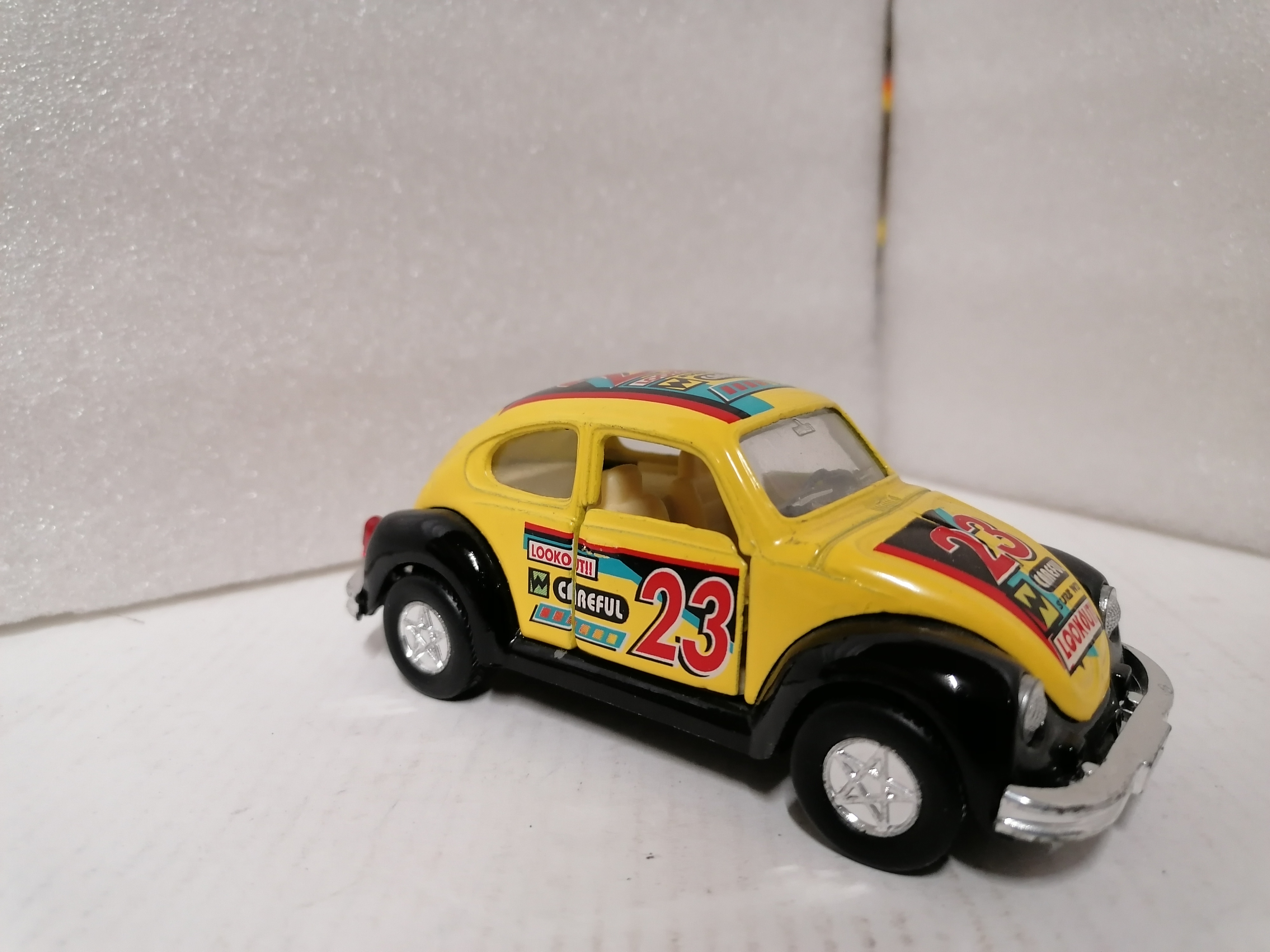 Volkswagen Kever geel
