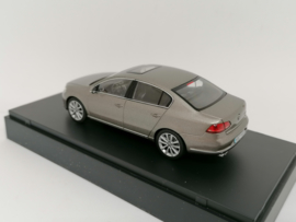 Volkswagen Passat sedan B7 brons