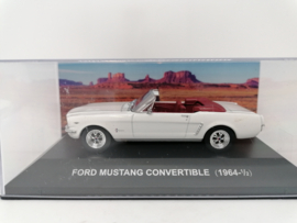 Ford Mustang convertible (1964 1/2)